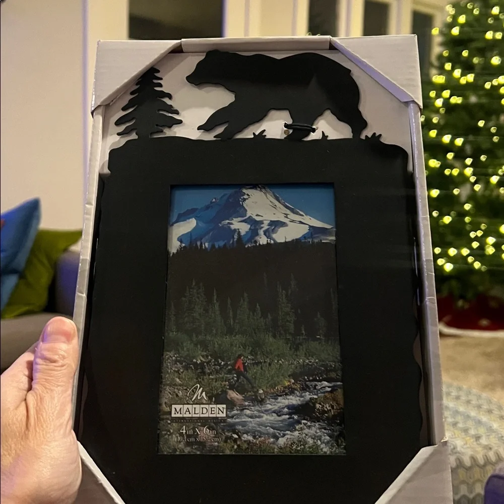 Malden Black Bear Woods Picture Photo Frame 4X6 - Picture 1 of 4